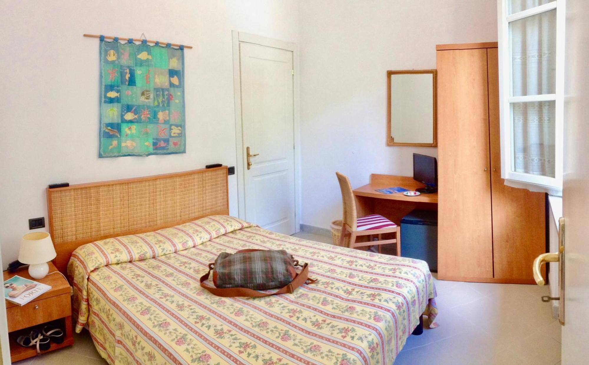 Hotel Villa Fiorisella مارينا دي ماسا المظهر الخارجي الصورة