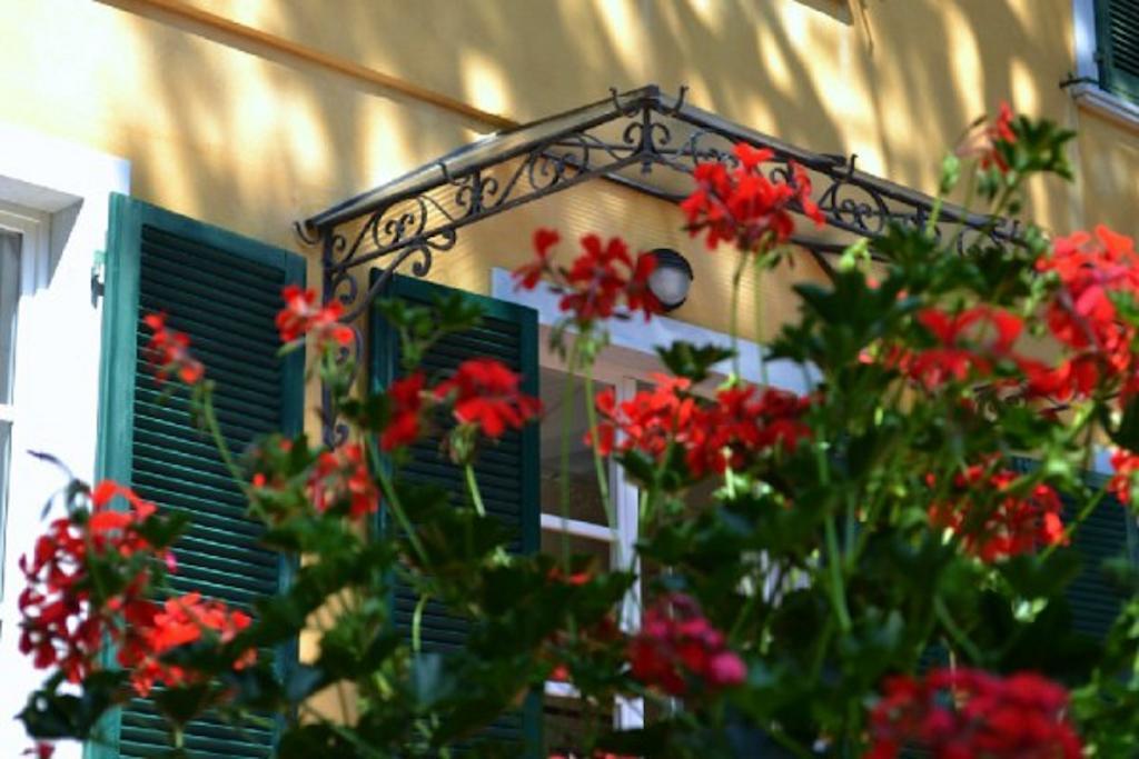 Hotel Villa Fiorisella مارينا دي ماسا المظهر الخارجي الصورة