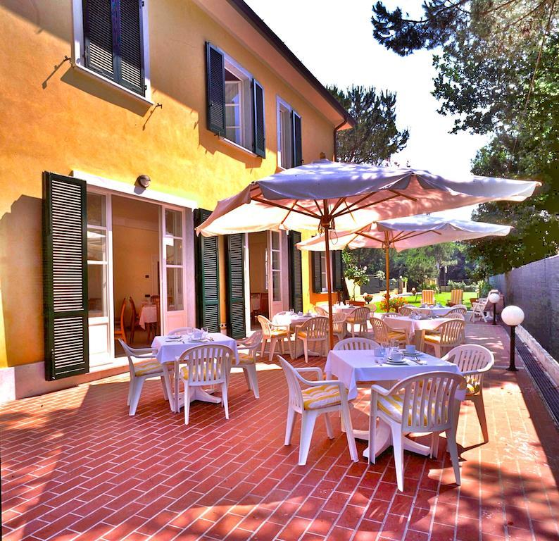 Hotel Villa Fiorisella مارينا دي ماسا المظهر الخارجي الصورة